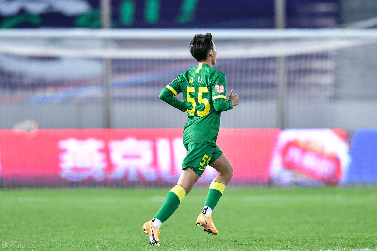 菲尼克斯太阳围绕亚冠门线救险那不勒斯今夜单刀错失，今晨北京国安回应争议看傻球迷的简单介绍